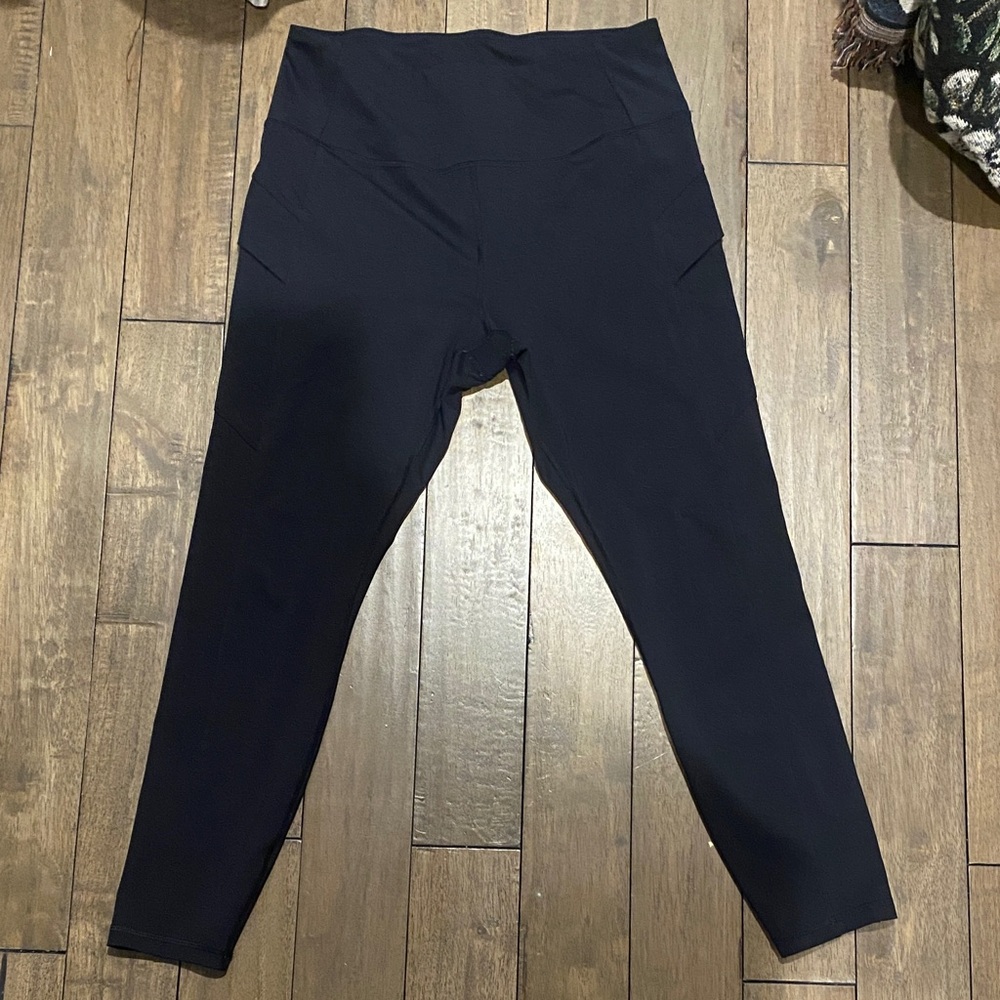 Avalanche Women’s Black Legging